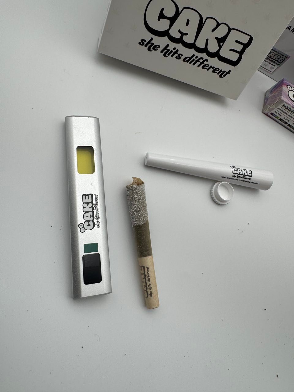 og cake 2g disposable + pre roll